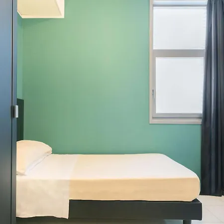 Hotel Executive Business