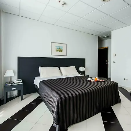 Hotel Executive Business