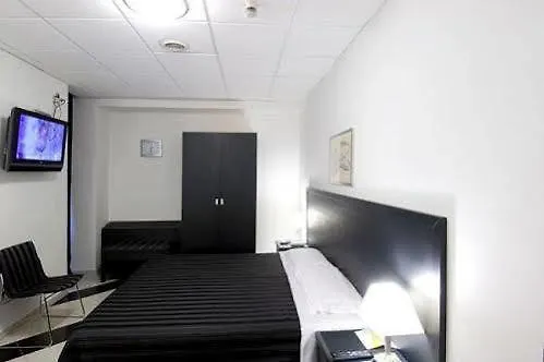 Otel Executive Business 3*