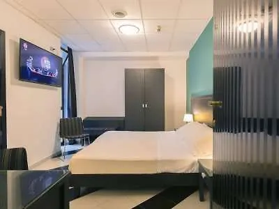 Executive Business 3*