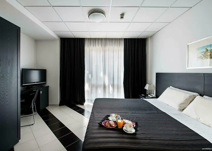 Otel Executive Business 3*